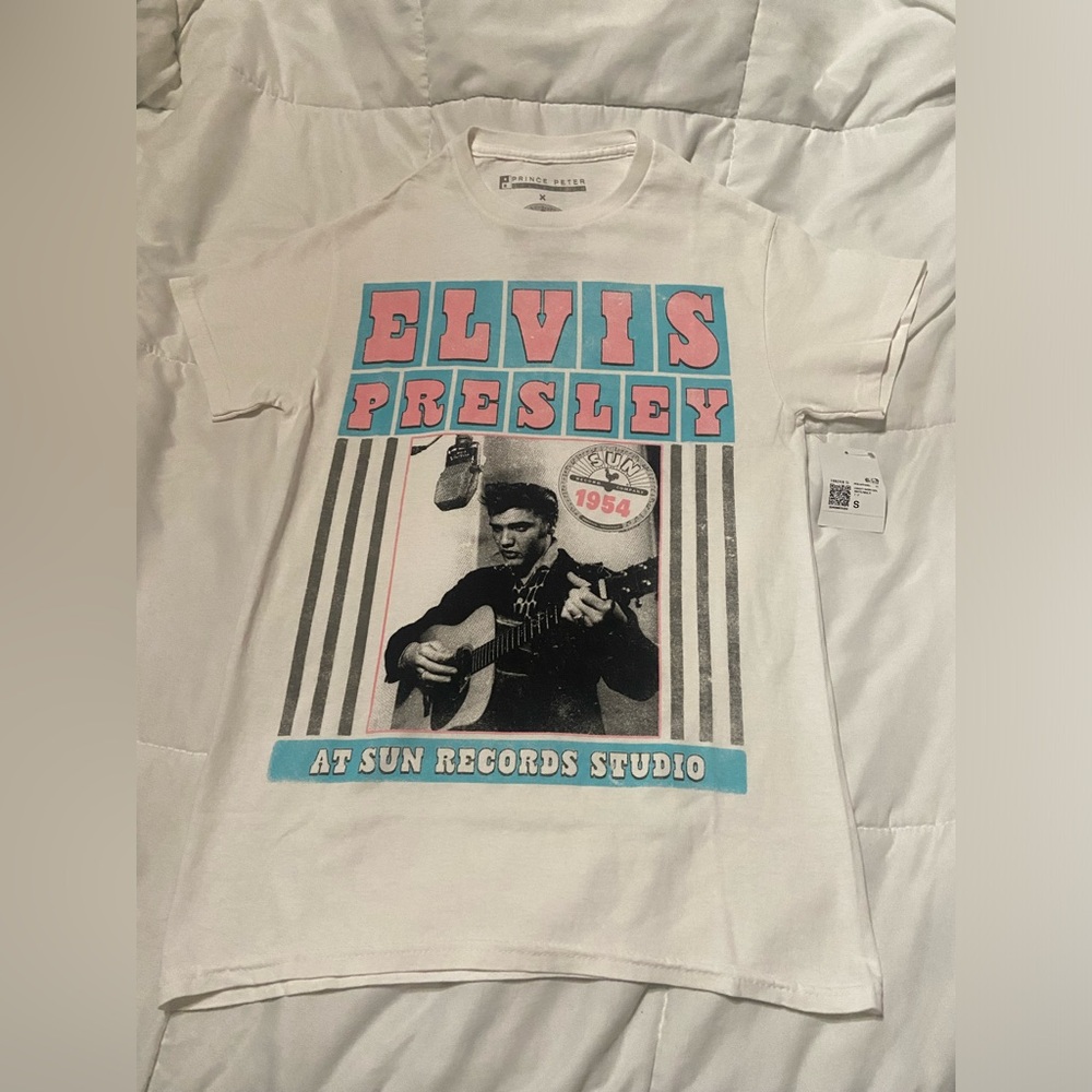 Forever 21, Size S, Elvis Presley Tee